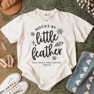 Maqueta de camiseta Ivory Comfort Colors 1717 / Maqueta de camiseta C1717 / Maqueta de camiseta doblada plana / Camiseta estética moderna y divertida