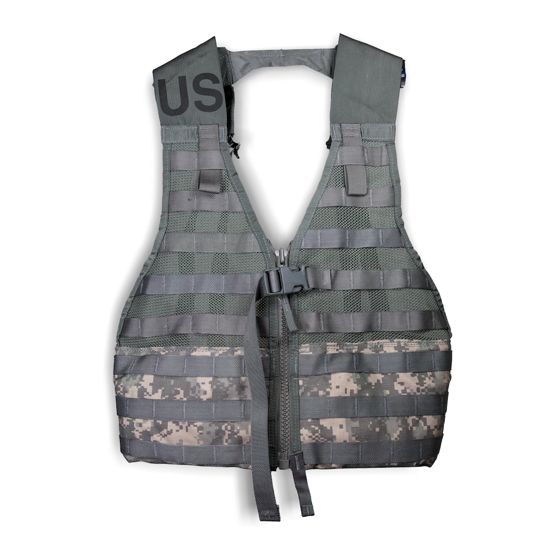 (5492)米軍実物タクティカルベスト　ヨーク/カラー前後アッセンブリ新品未使用 本物の米陸軍戦闘用ロードキャリアベスト Molle II ACU UCP デジタル