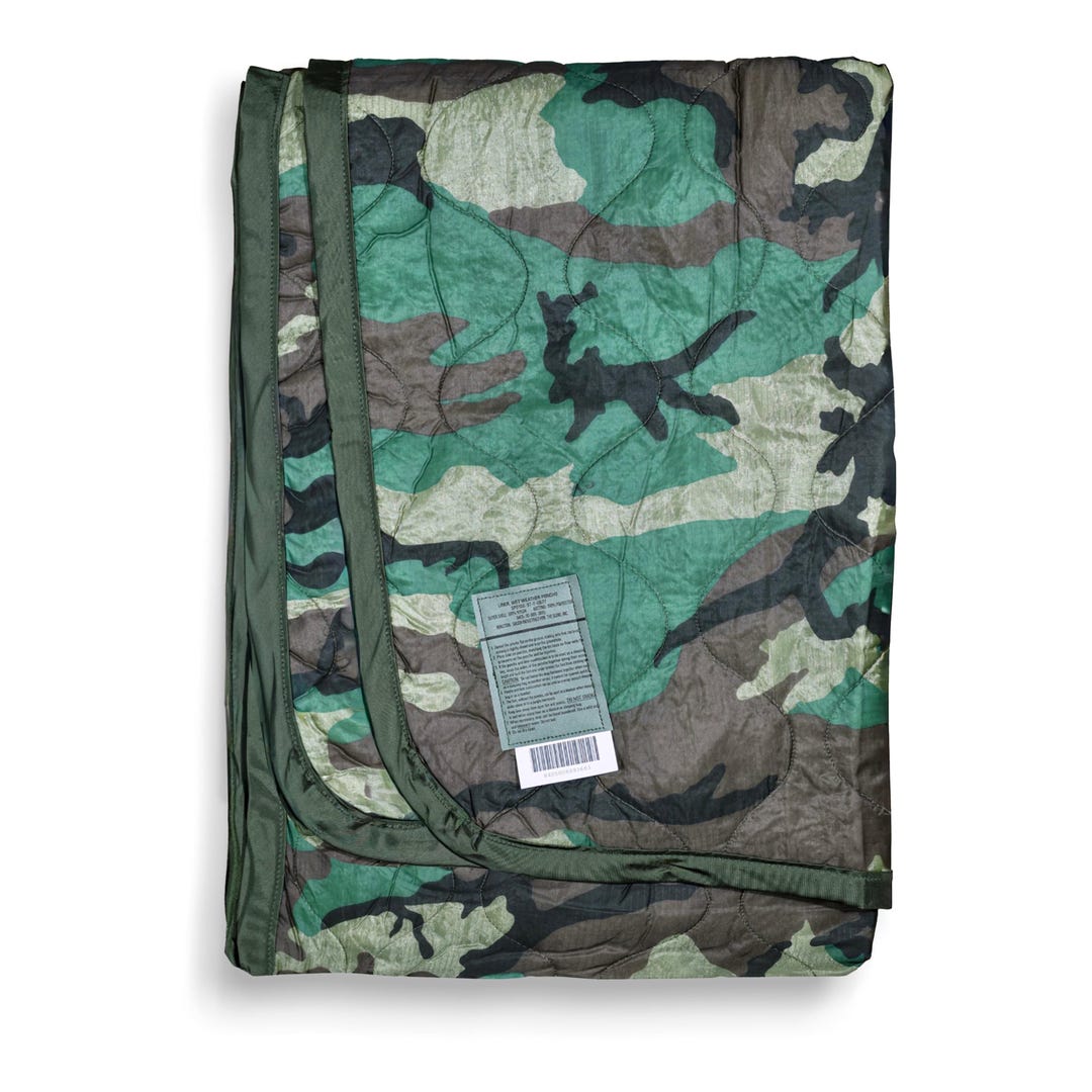 Authentic US Military Poncho Liner Woobie Woodland M81 Camo U.S.
