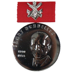 Authentic East German Army GST Silver Ernst Schneller Medal NVA DDR Uniform Insignia Award Medal Badge Wreath Military Germany