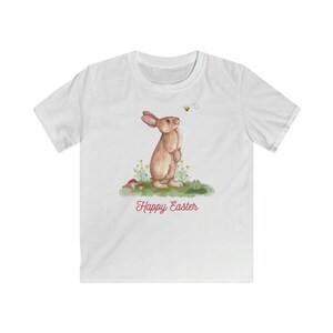 T-shirt Softstyle pour enfants, T-shirt de Pâques, T-shirt de conception de lapin pour enfants. Cadeau parfait pour Pâques. White