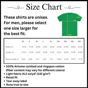 Puede incluir: Tabla de tallas para camisetas unisex. La tabla muestra las medidas en pulgadas para el ancho, la longitud y la longitud de la manga para las tallas XS a 5XL. La tabla tambi&eacute;n incluye el texto "Estas camisetas son unisex. Para los hombres, por favor selecciona una talla m&aacute;s grande para un mejor ajuste."
