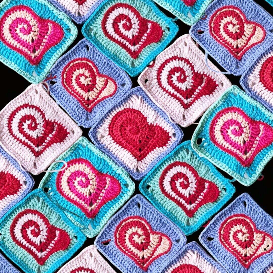39 Heart Granny Square Crochet Patterns for Blankets, Bags, and Sweet Motifs 25 Crochet Granny Square Pattern /Wonky Heart