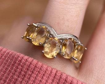 Glam Citrine Ring, Five Stones Citrine Band, Curved Citrine Ring, Silver Citrine Ring, Chevron Ring, Wishbone Ring, Natural Citrine