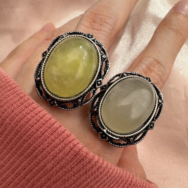 Golden Prehnite Ring, Vintage Prehnite Ring, Grape Stone Ring, Antique Style Ring, Silver Ring, Large Size Crystal Ring, XL Size, Chonky