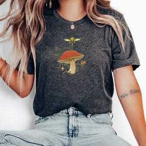 Cottagecore Mushroom Shirt, Magic Mushroom Tee, Retro Mushroom T-Shirt, Goblincore TShirt, Vintage Mushroom T,Forestcore Top,Fairycore