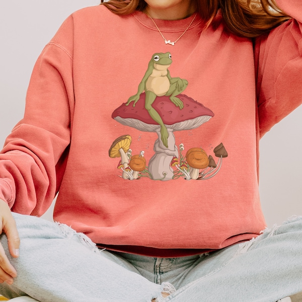 ComfortColors Womens Sweatshirt, Cottagecore Frogs Mushroom Shirting, VintageSweatshirte Style, Cottagecore Gifted, Gift-for Nature Lover