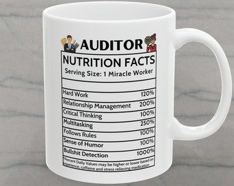 Rolig revisormugg med näringsfakta, present till revisor, presentidé till CPA, kollega, revisionshumor, jul, födelsedag, tack, uppskattning