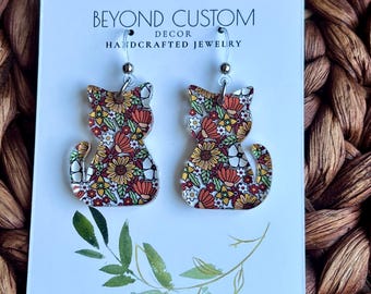 Florale Katzen Ohrringe, Acryl Druck auf Edelstahl, Geschenk Katzenliebhaber