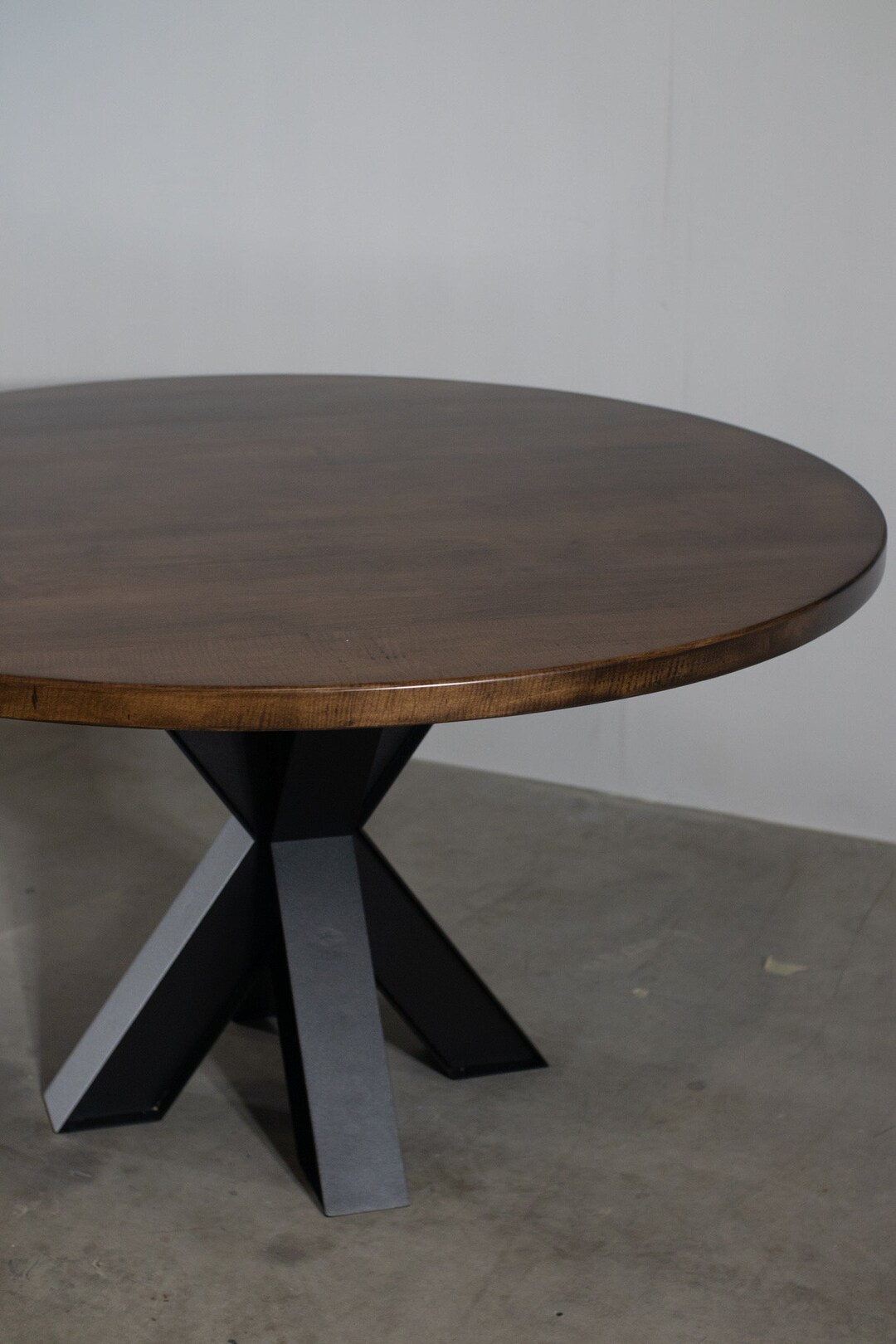 WH Modern Round Dining Table Maple, Hardwood Table, Steel Frame ...