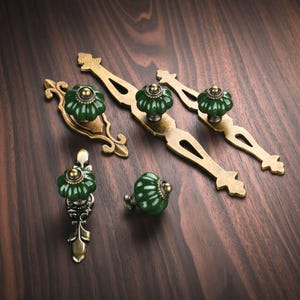 Vintage Green Pumpkin Handle - Antique Ceramic Pull for Kitchen & Furniture