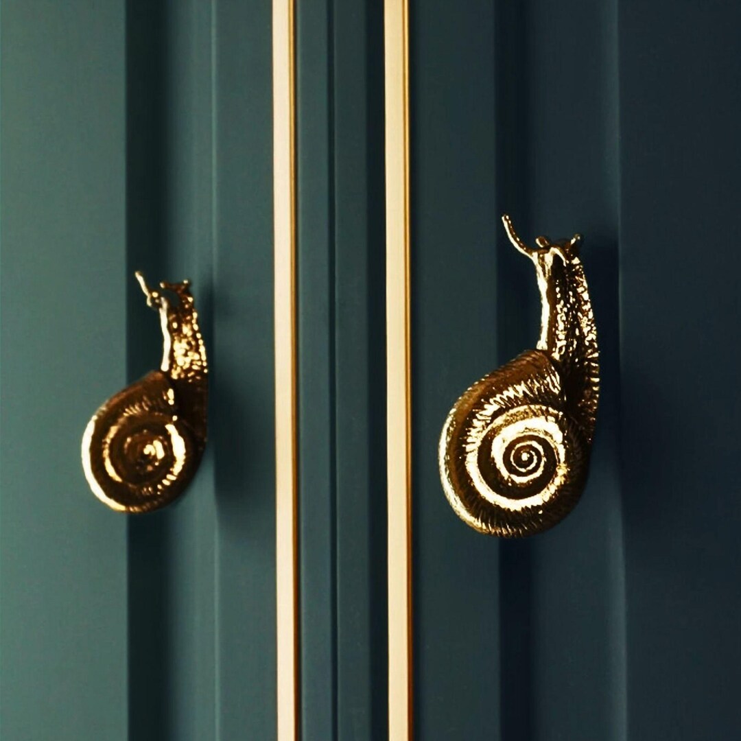 Brass Drawer Cabinet Knobs Snail shaped Animal Knobs for Wardrobe