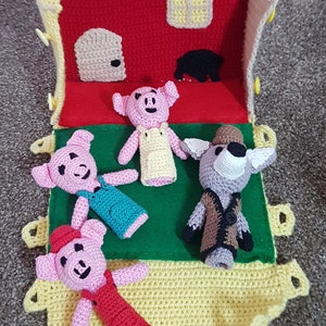 Crochet Pattern: Three Little Pigs and House Playmat, Nursery Rhyme Finger Puppets, Pigs and Wolf Animals, Play Mat, Storytelling