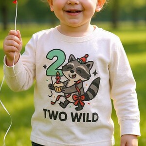 Zwei wilde Geburtstag Shirt, Waschbär Shirt für Kleinkind Jungen oder Mädchen zweiten Geburtstag Outfit, zwei wilde Party Top, niedlichen Tier Geburtstag