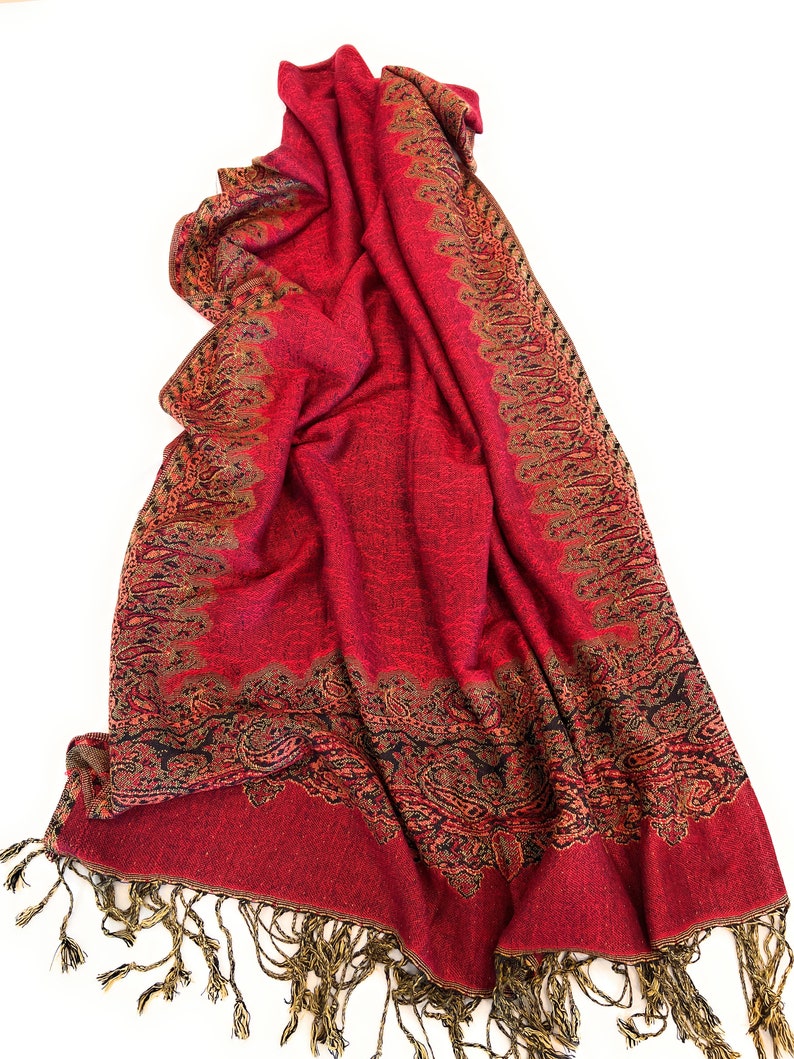 shawl for red gown