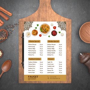 以下が含まれることがあります： フォージェットレストランというインド料理店のメニューです。メニューは、マトンビリヤニ、チキンティッカ、タンドリーチキン、グラブジャムンなど、さまざまな料理を提供しています。メニューは、茶色の縁取りと装飾的なデザインが施された白い紙に印刷されています。