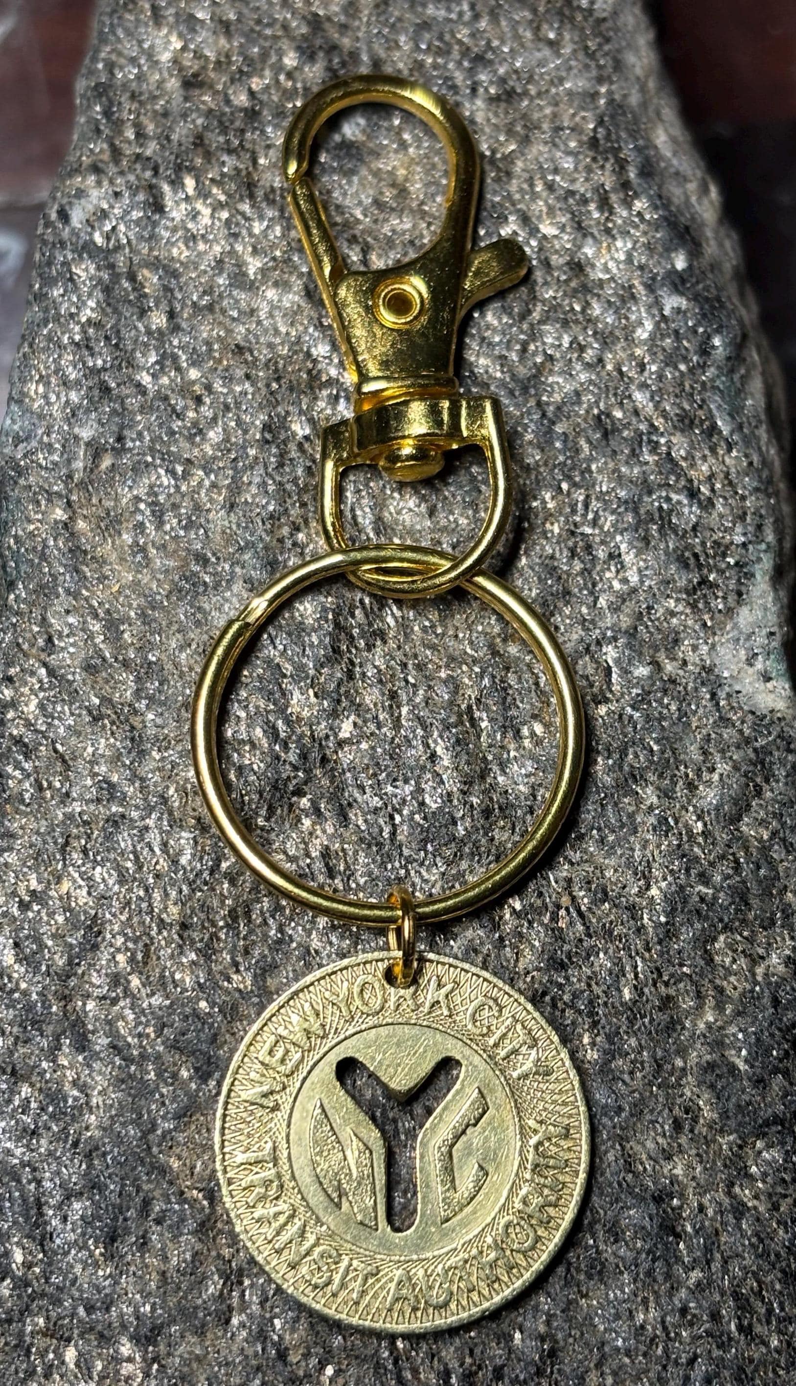 Nyc subway token keychain - Etsy 日本