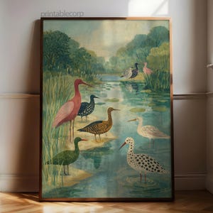 Puede incluir: Una impresi&oacute;n art&iacute;stica enmarcada que presenta un sereno paisaje acu&aacute;tico con diversas especies de aves. La obra de arte muestra una paleta de verdes, azules y tonos tierra, con representaciones detalladas de aves en su h&aacute;bitat natural. El texto "printablecorp" es visible.