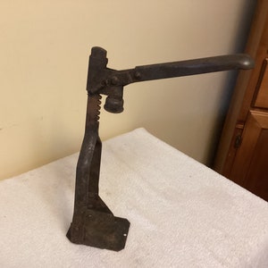 Vintage 1920s adjustable metal bottle capper rustic decor primitive decor bat decor B-10