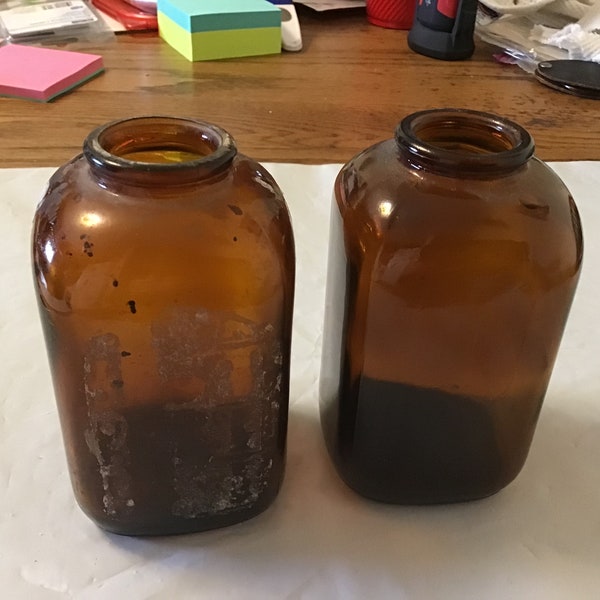 Vintage Amber snuff glass jars from the 1940.