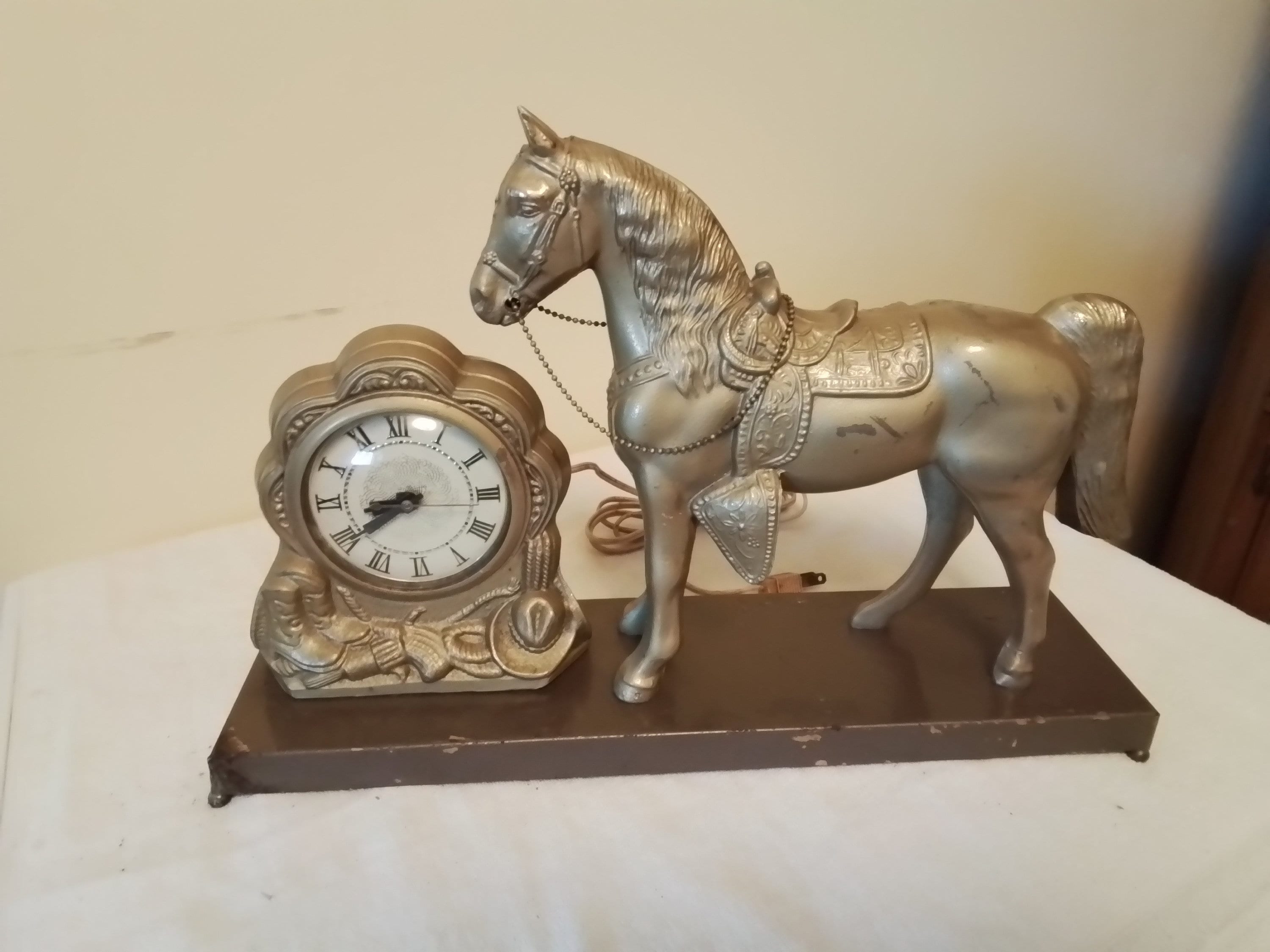 レア-蔵出し昭和レトロ、馬の金属フィギュア付きアンティーク卓上ライト Vintage Mantel Cast Metal Lanshire Horse Clock. - Etsy