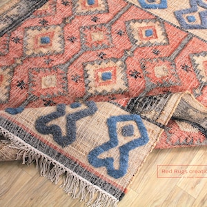 Hand Woven Kilim Jute Rug: Geometric Wool Accent Rug