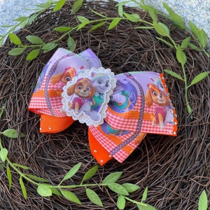 Girls bows, hair bow, hair accessories, princess bow, birthday bow