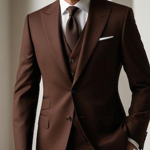 Men&#39;s Brown 3-Piece Suit: Wedding Groom & Groomsmen Attire