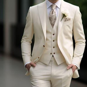 Men&#39;s Ivory Cream 3-Piece Suit: Wedding Groom Attire