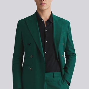 Men&#39;s Green Double Breasted Suit: Slim Fit Wedding Groom Wear