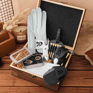 Gepersonaliseerde golfgeschenkset, golftaslabel met golftees, gepersonaliseerde geschenkdoos voor golfers, set met gazongereedschappen en balmarkers, golfcadeau voor mannen