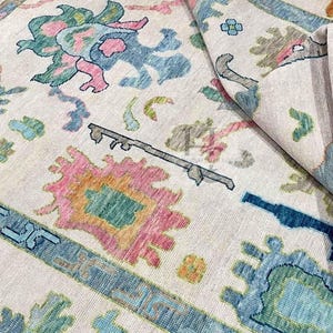 Hand-Knotted Wool Oushak Rug: Ivory & Teal, Natural Dye