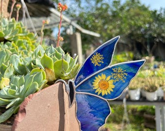 Stained Glass Butterfly Garden Stake – Handmade Plant Pot Decor – Outdoor Gift for Mom or Nature Lovers