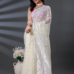 Kora White Jamdani Saree: Handloom Cotton Muslin, Fall Pico, No Zari Work