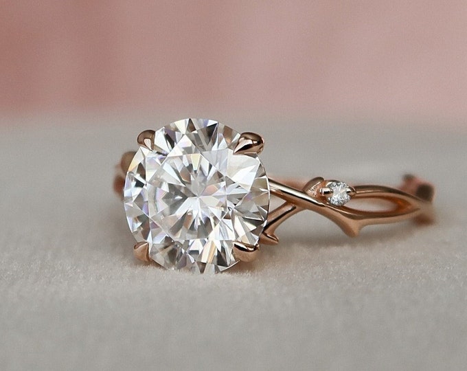 Moissanite 2.42 CT Round Cut Diamond Avant Garde Wedding Ring