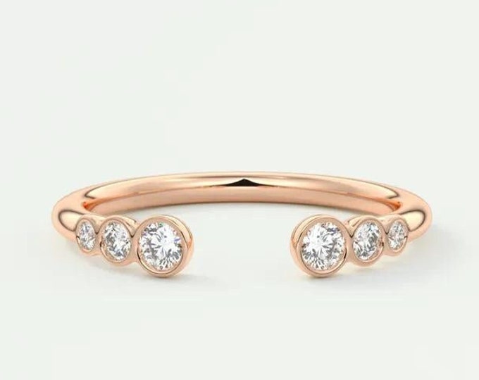 Moissanite 0.30 CT Round Cut Diamond Brutalist Wedding Band