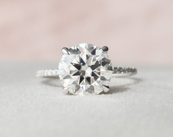 Moissanite 2.74 CT Round Cut Diamond Brutalist Anniversary Ring