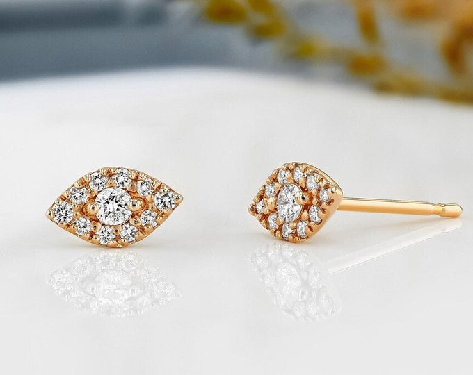 Moissanite 0.50 CT Round Cut Diamond Brutalist Earring