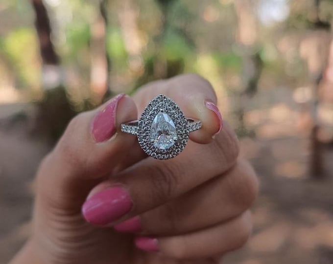Moissanite 1.50 CT Pear Cut Minimalist Anniversary Ring