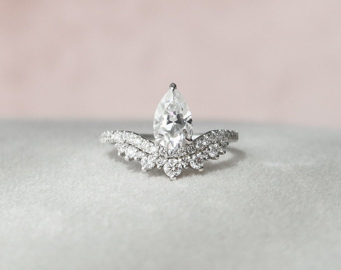 Moissanite 3.58 CT Pear Cut Diamond Art Deco Engagement Ring