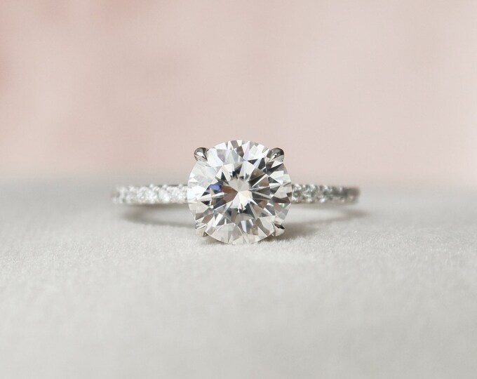 Moissanite 1.50 CT Round Diamond Brutalist Wedding Ring
