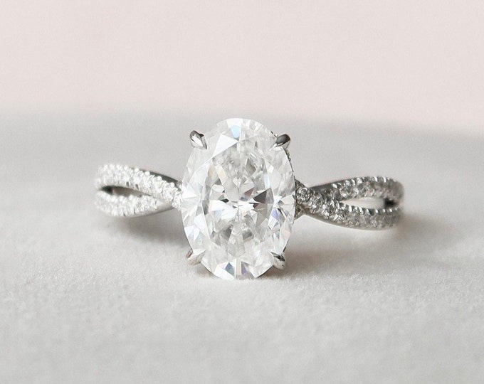 Moissanite 2.46 CT Oval Cut Diamond Mid-Century Anniversary Ring