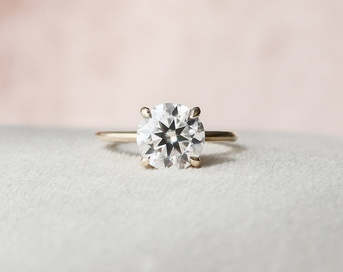 Moissanite 1.45 CT Round Cut Diamond Art Deco Engagement Ring