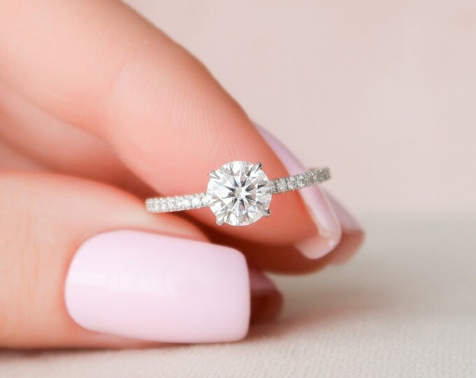 Moissanite 2.30 CT Round Cut Diamond Brutalist Wedding Ring