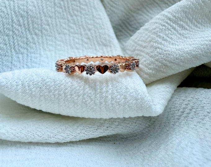 Art Deco Design Stacking Eternity Round Moissanite Diamond Wedding Band, 10k Rose Gold Band. Dainty Heart Design Band, Gift For Her Band