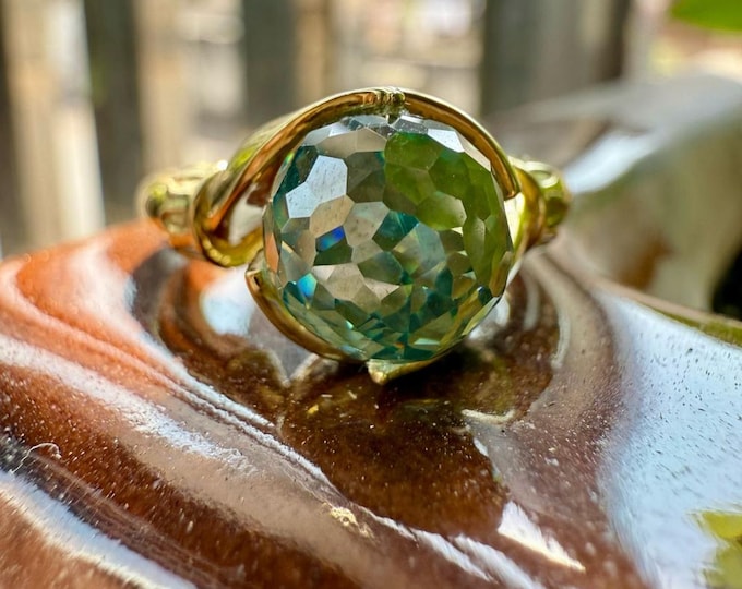 18k Yellow Gold Moissanite Diamond Engagement Ring, Solitaire Moissanite Diamond Ring, Stunning Gem with Unique Design 4.05 CT Diamond Ring