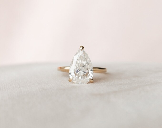Moissanite 2.87 CT Pear Cut Diamond Mid-Century Anniversary Ring