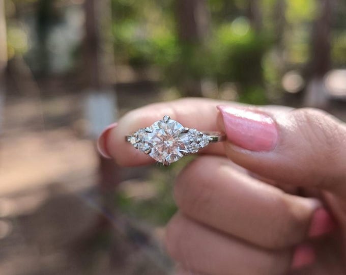 Moissanite 2.68 CT Round Cut Minimalist Anniversary Ring