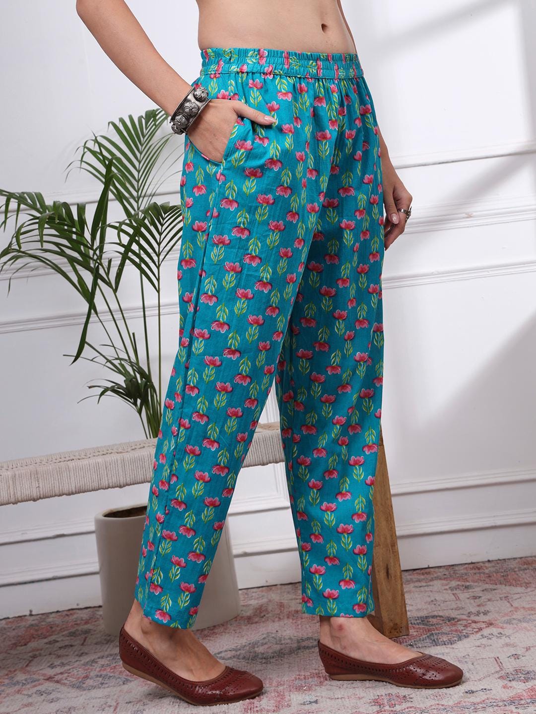 Produktbild von Kurta Set For Women IMTRA FASHION Baumwoll Kurta Und Hosen-Set Für Damen Mit Blumenmuster Kurti Palazzo Mit Dupatta (Gelb-Medium Kurti Set Damen