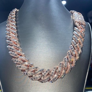 Baguette diamond chain deals